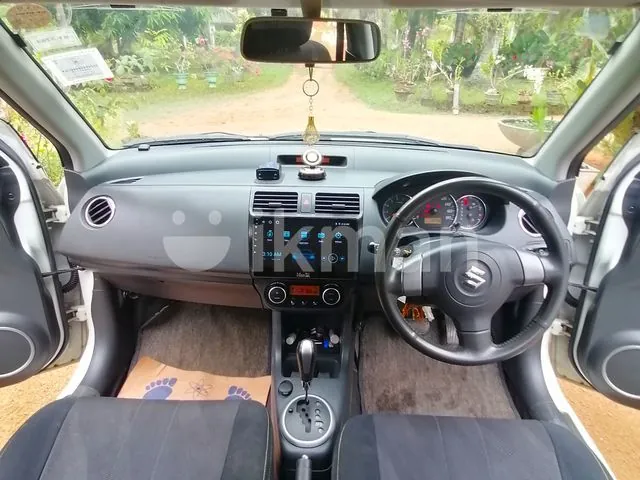 Suzuki Swift 2010 photo 5