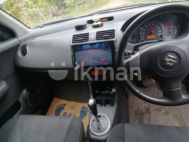 Suzuki Swift 2010 photo 3