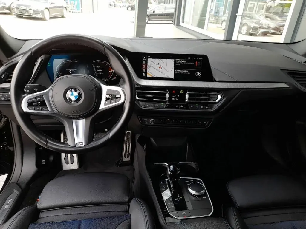 BMW 2 Series 2022 photo 3