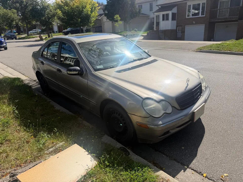 Mercedes-Benz C-Class 2003 photo 4