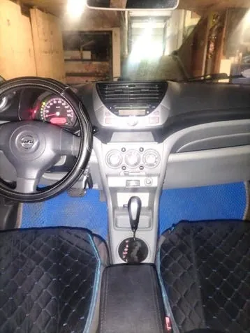 Nissan Pixo