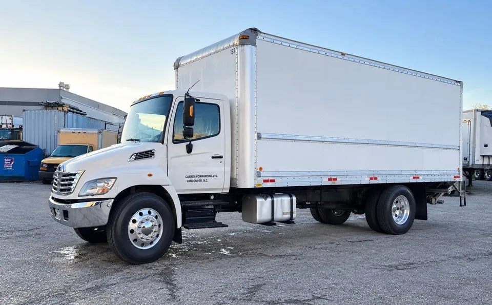 Hino 5-Ton Box Truck 2006 photo 2