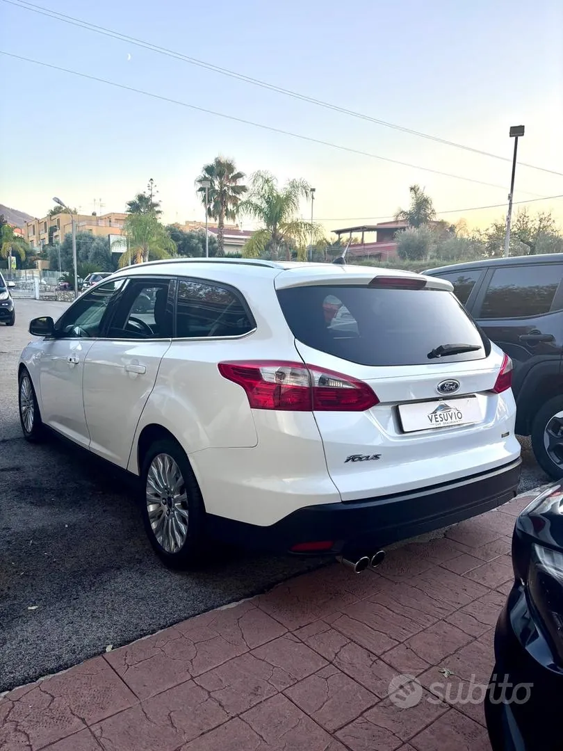 Ford Focus 2012 photo 4
