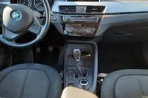BMW Ix1 2018 photo 2