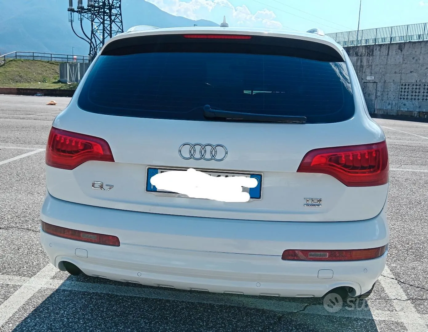 Audi Q7 2011 photo 4