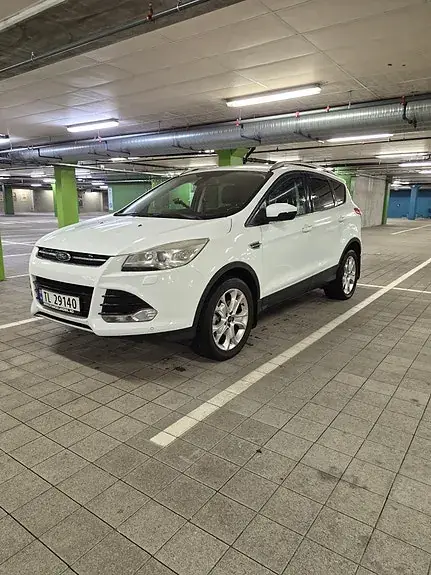 Ford Kuga 2014 photo 2