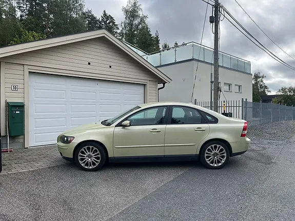 Volvo S40