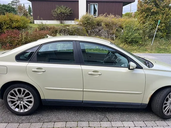 Volvo S40 2005 photo 4