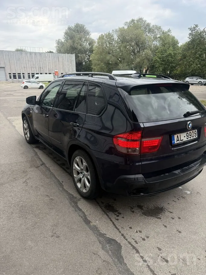 BMW X5 2009 photo 3