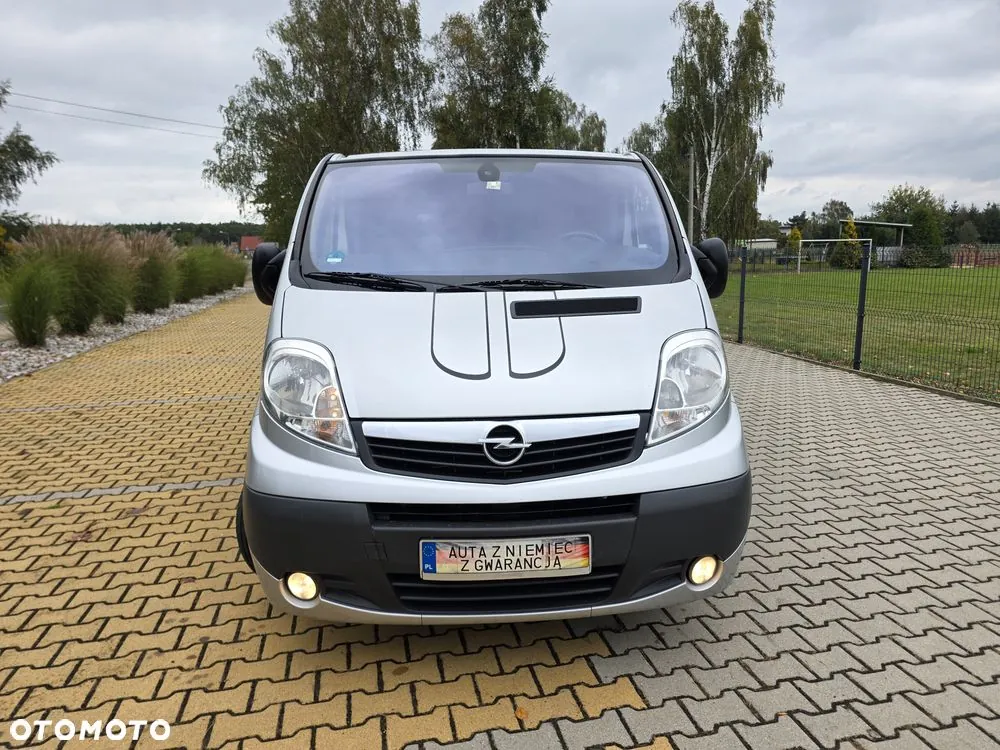 Opel Vivaro 2009 photo 2