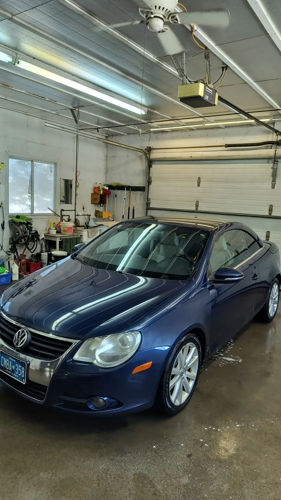 Volkswagen Eos 2010 photo 2