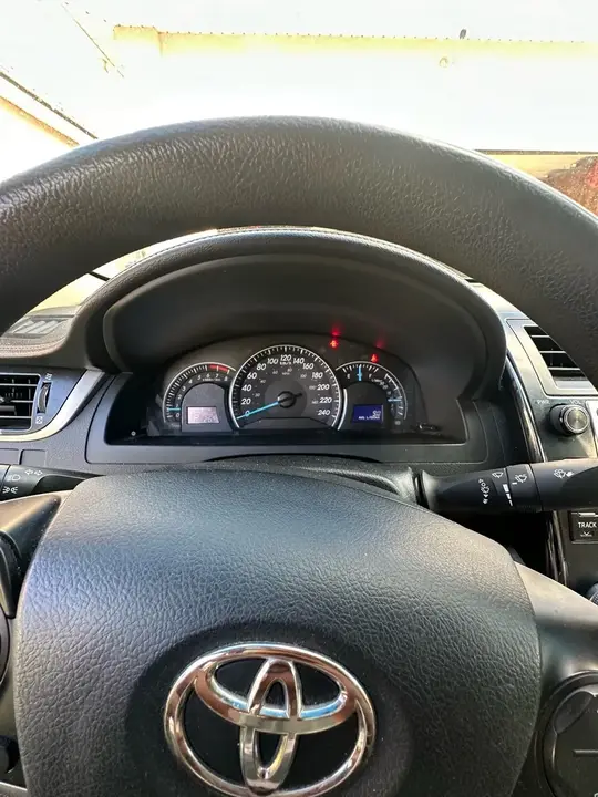 Toyota Camry 2012 photo 2