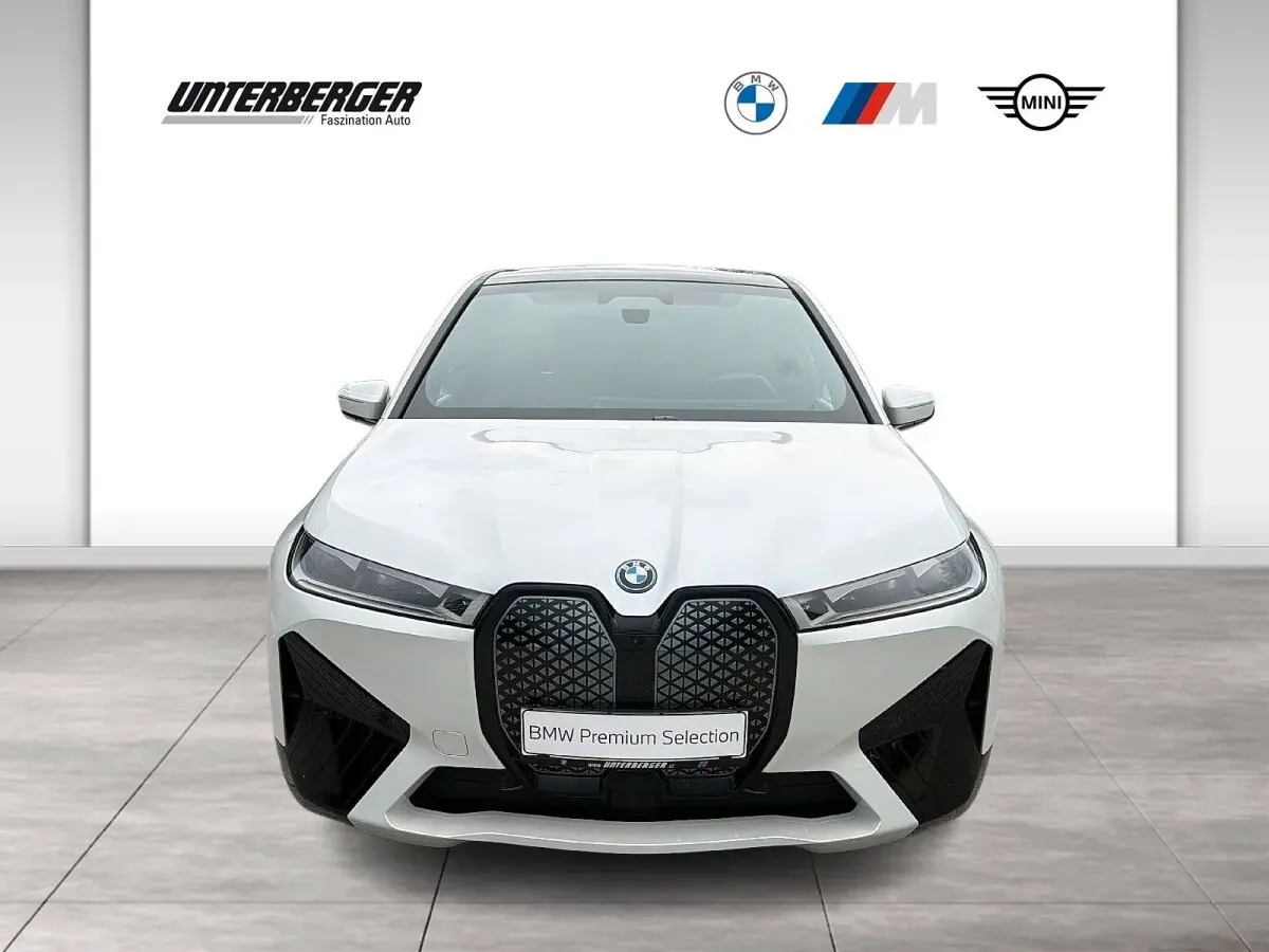 BMW Ix 2023 photo 2