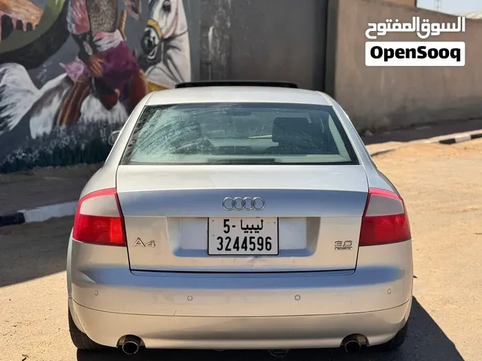 Audi A4 2002 photo 2