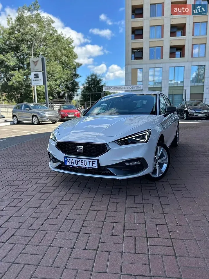 Seat Leon 2025 photo 2