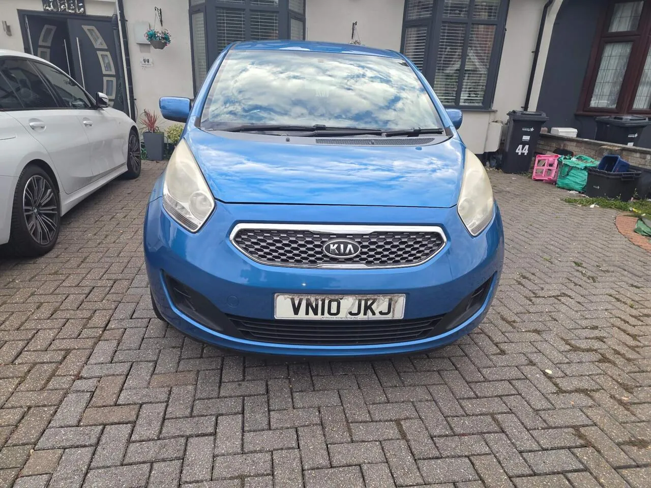 Kia Venga 2010 photo 3