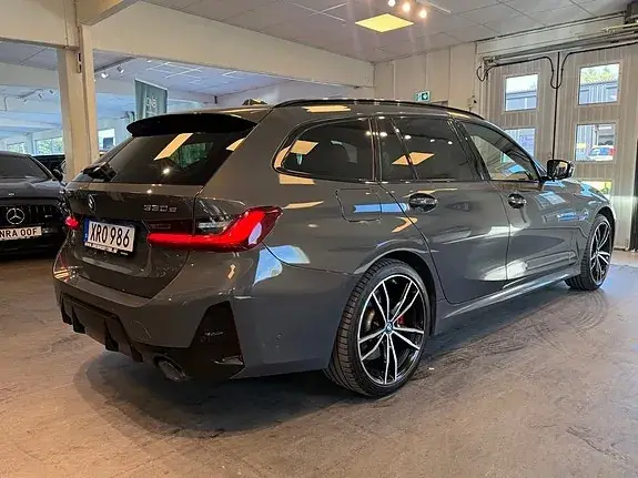 BMW 330E 2023 photo 4