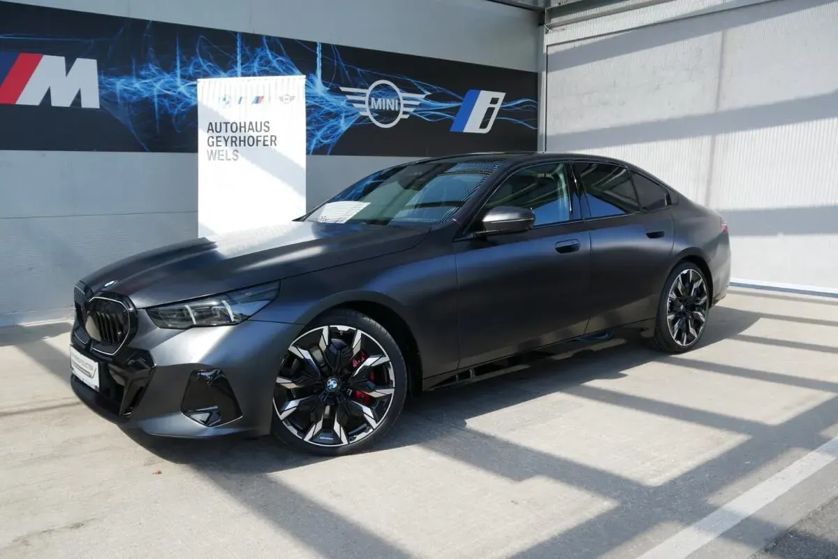 BMW 5 Series 2026 photo 3
