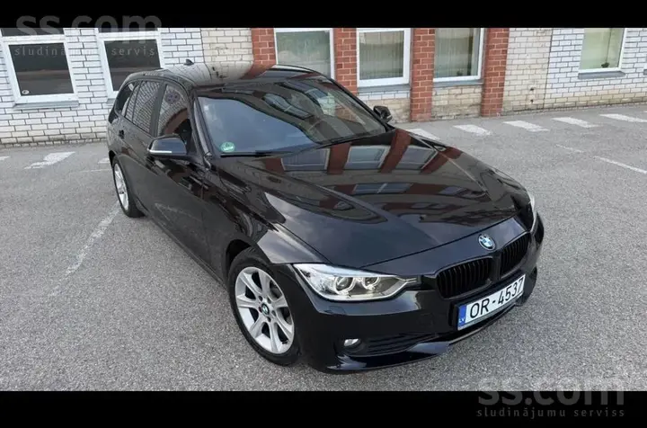BMW 320 2012 photo 2