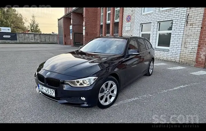 BMW 320