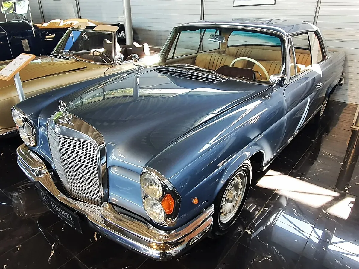 Mercedes-Benz Sonstige 1961 photo 2