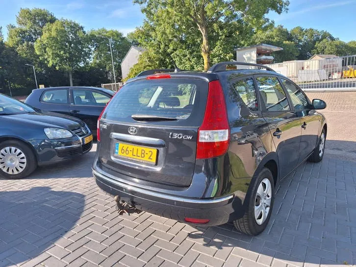 Hyundai I30 2010 photo 3
