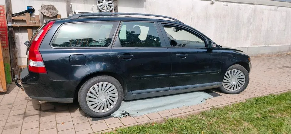 Volvo V50