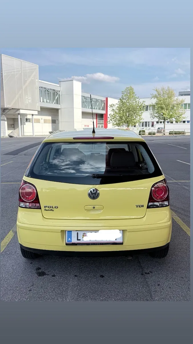 Volkswagen Polo 2005 photo 2