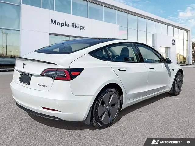 Tesla Model 3 2022 photo 5