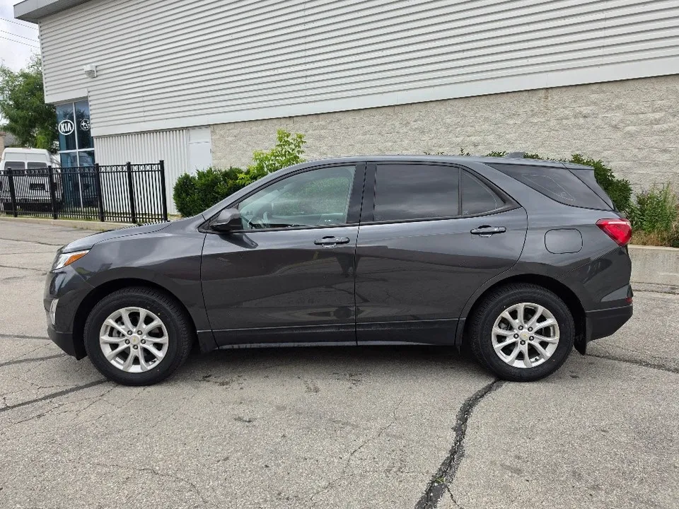 Chevrolet Equinox 2018 photo 2