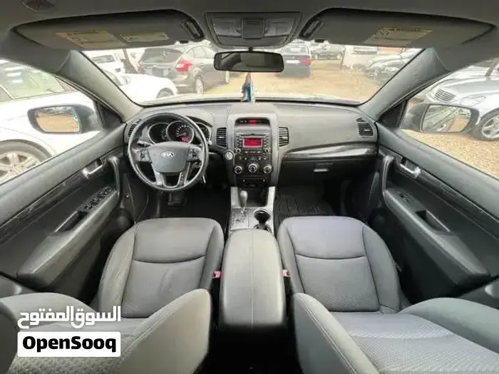 Kia Sorento 2011 photo 4