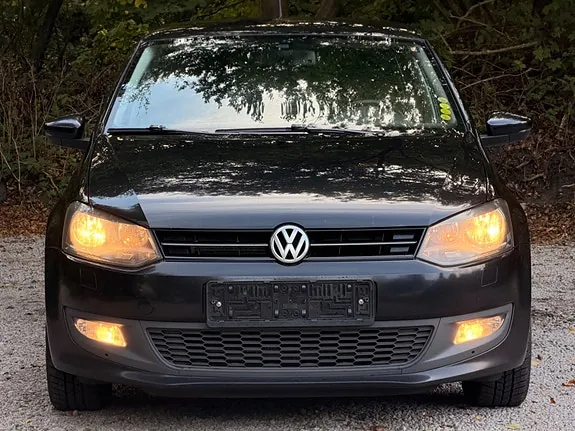 Volkswagen Polo 2011 photo 3