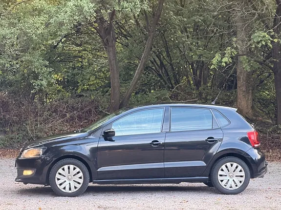 Volkswagen Polo 2011 photo 4