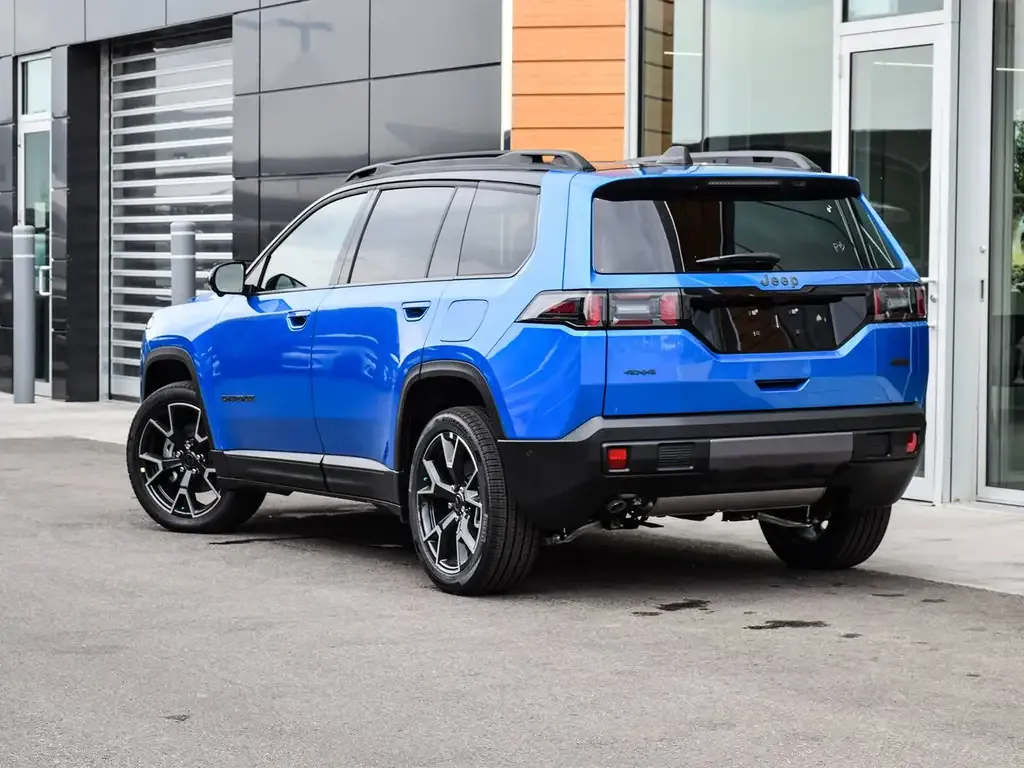 Jeep Cherokee 2026 photo 4
