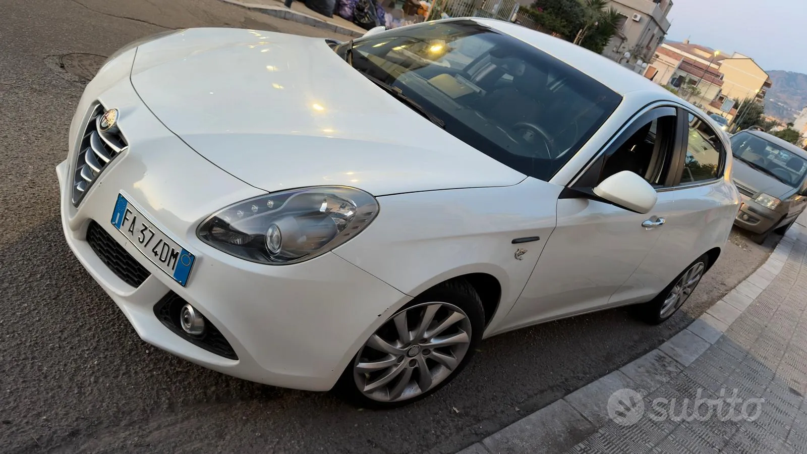 Alfa Romeo Giulietta 2015 photo 2
