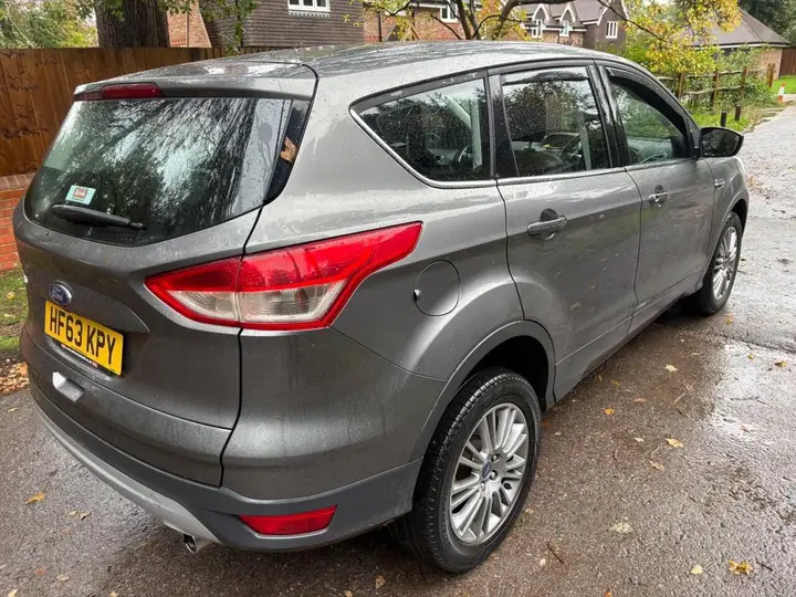 Ford Kuga 2013 photo 4