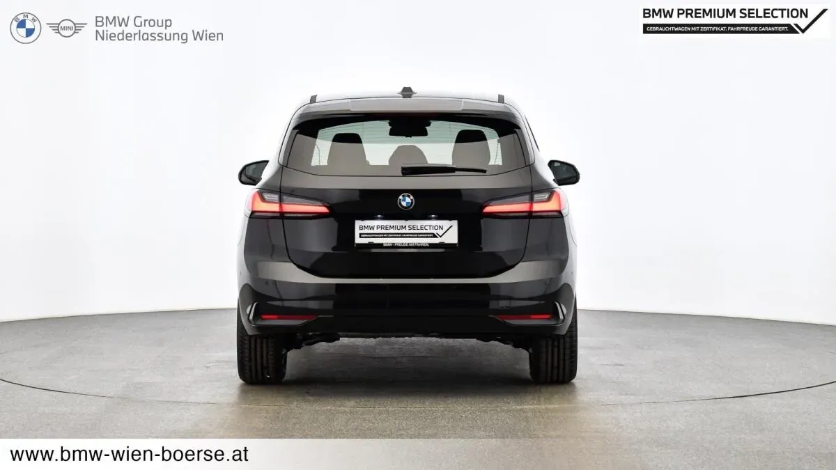 BMW 2 Series 2024 photo 2