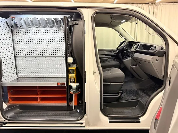 Volkswagen Transporter 2021 photo 4