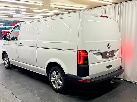 Volkswagen Transporter 2021 photo 2