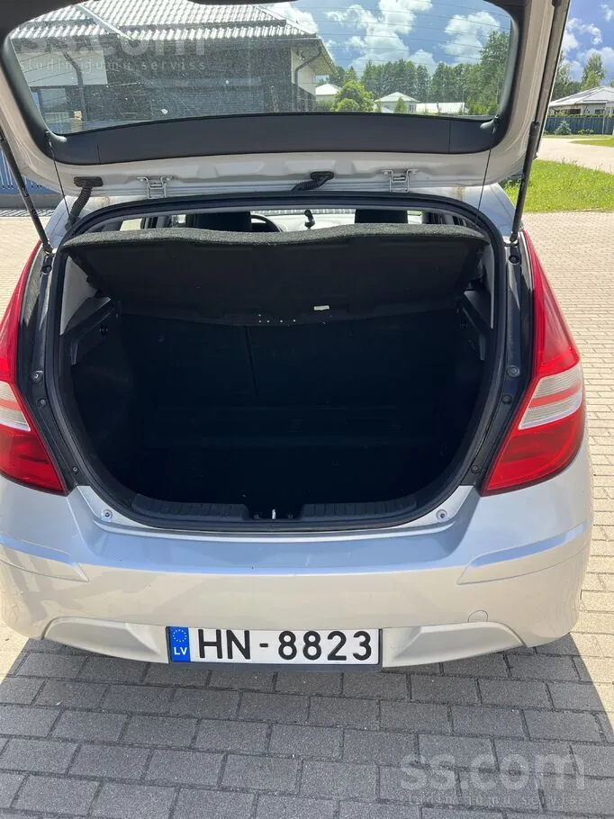 Hyundai I30 2010 photo 3