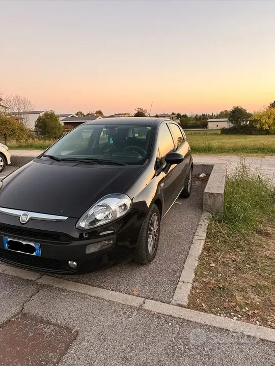 Fiat Punto Evo 2011 photo 4