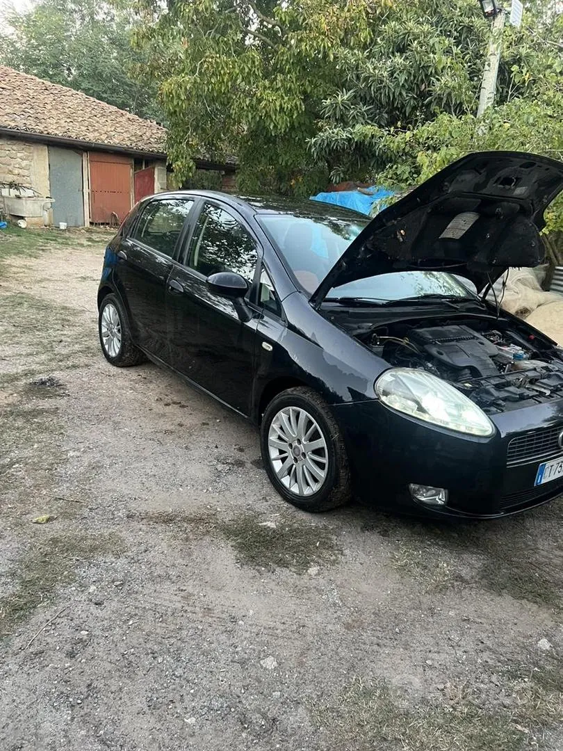 Fiat Grande Punto 2005 photo 5