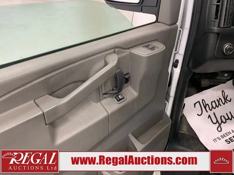 GMC G2500 2017 photo 5