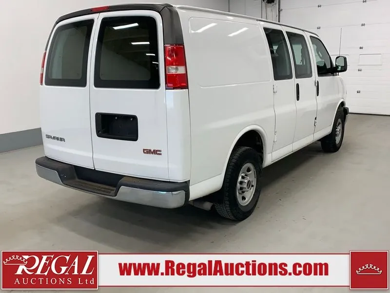 GMC G2500 2017 photo 3