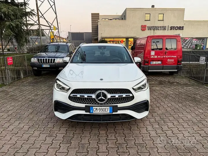 Mercedes-Benz Gla 2023 photo 2