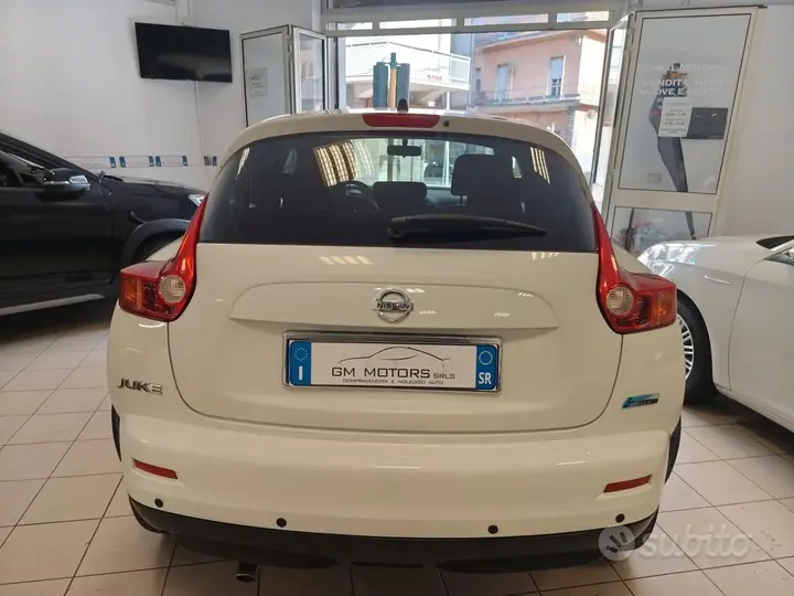 Nissan Juke 2011 photo 4