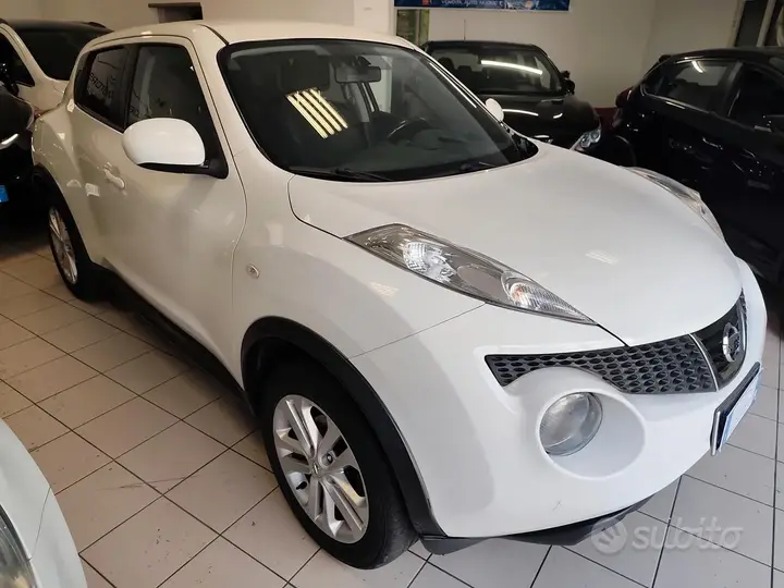 Nissan Juke 2011 photo 3