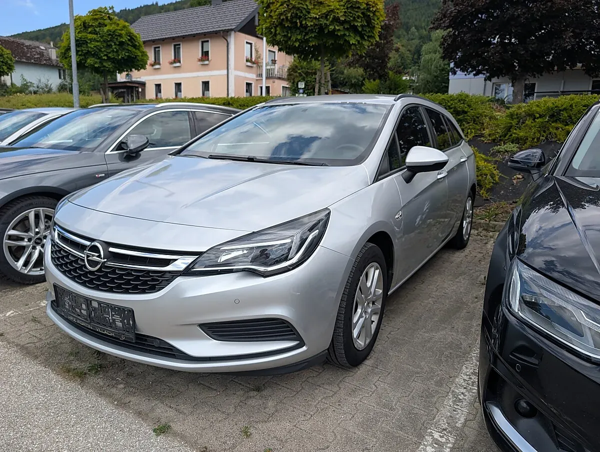 Opel Astra 2019 photo 3