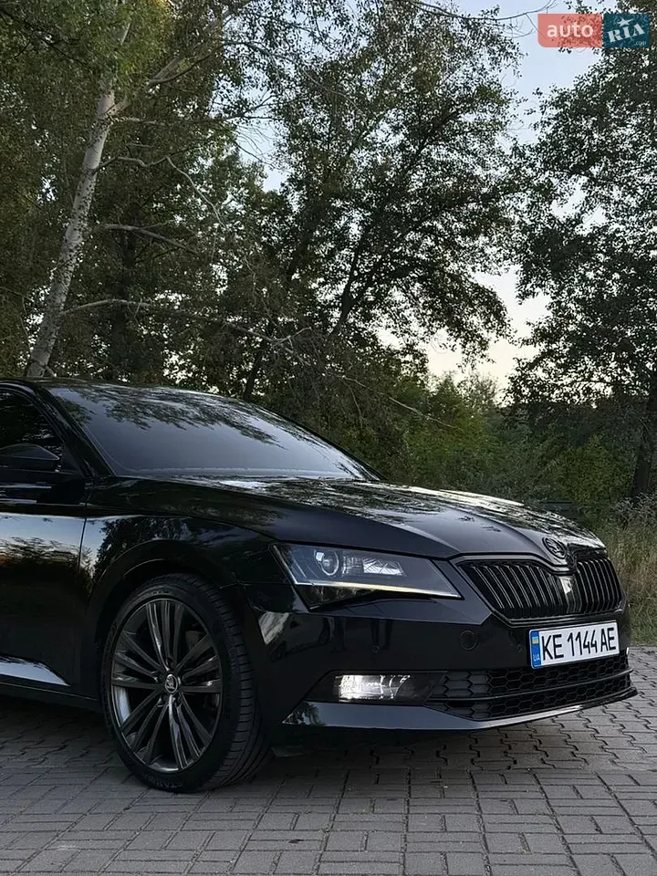 Skoda Superb 2015 photo 3
