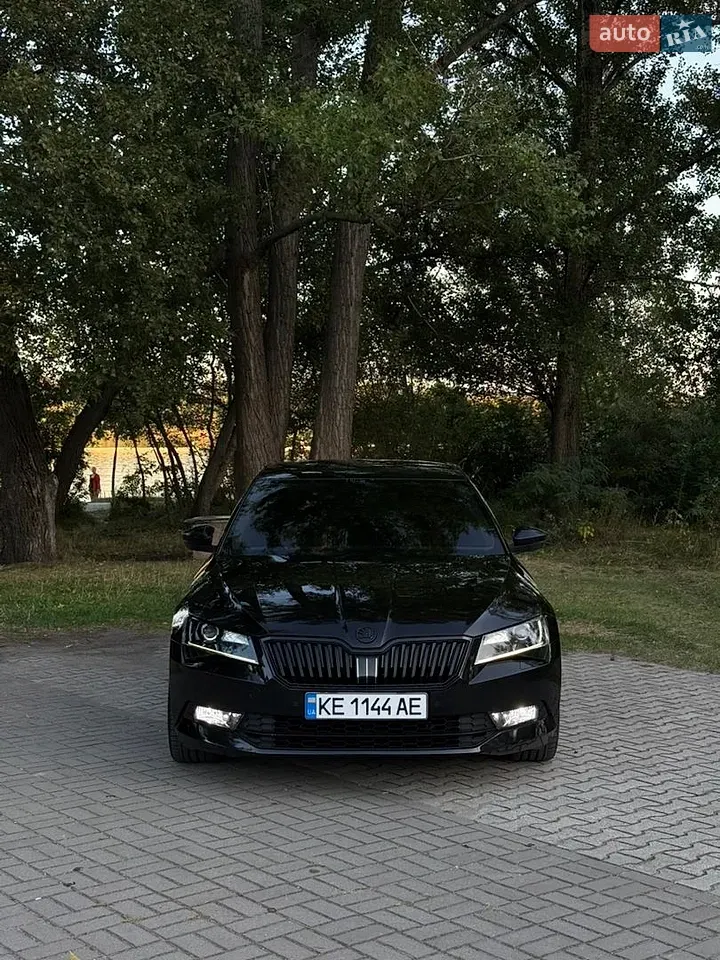 Skoda Superb 2015 photo 5